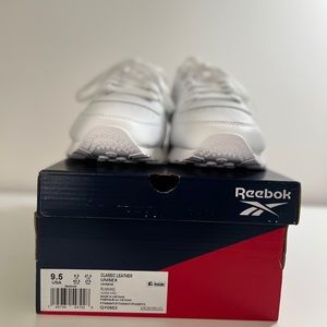 Mens Reebok Classic Leather. Size 9.5 Never Worn!!